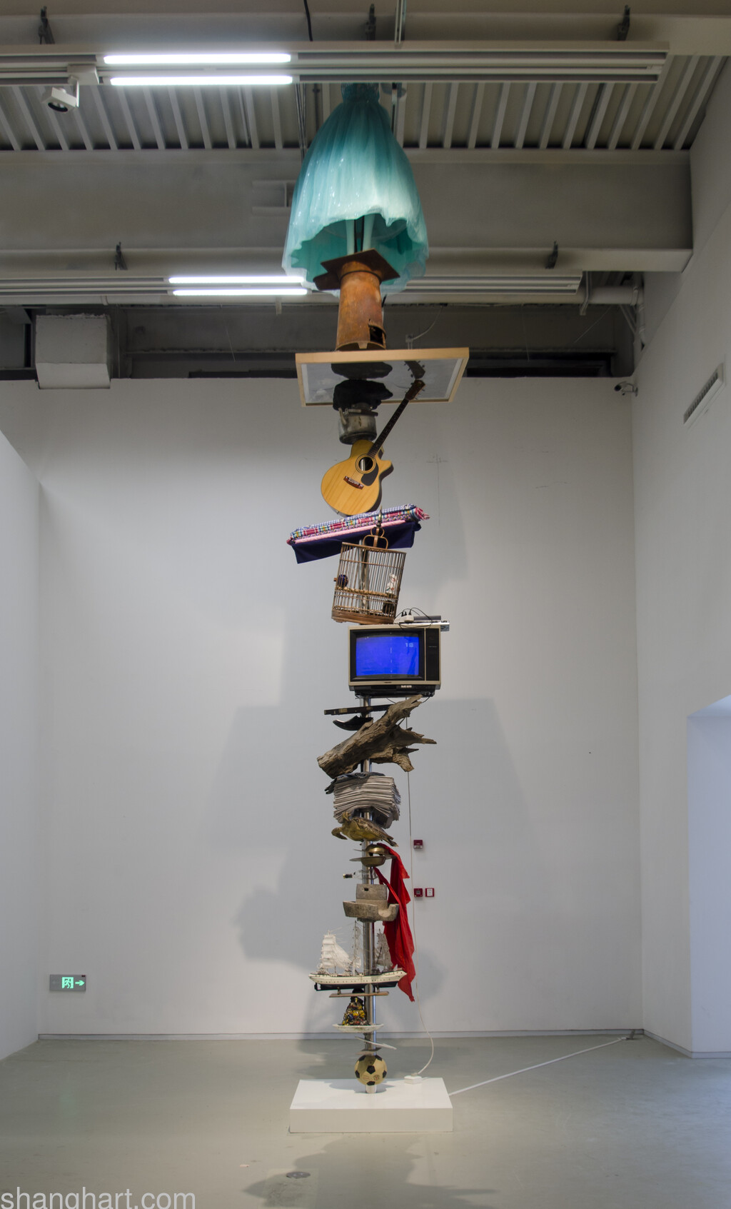 Installation View of OUYANG Chun 