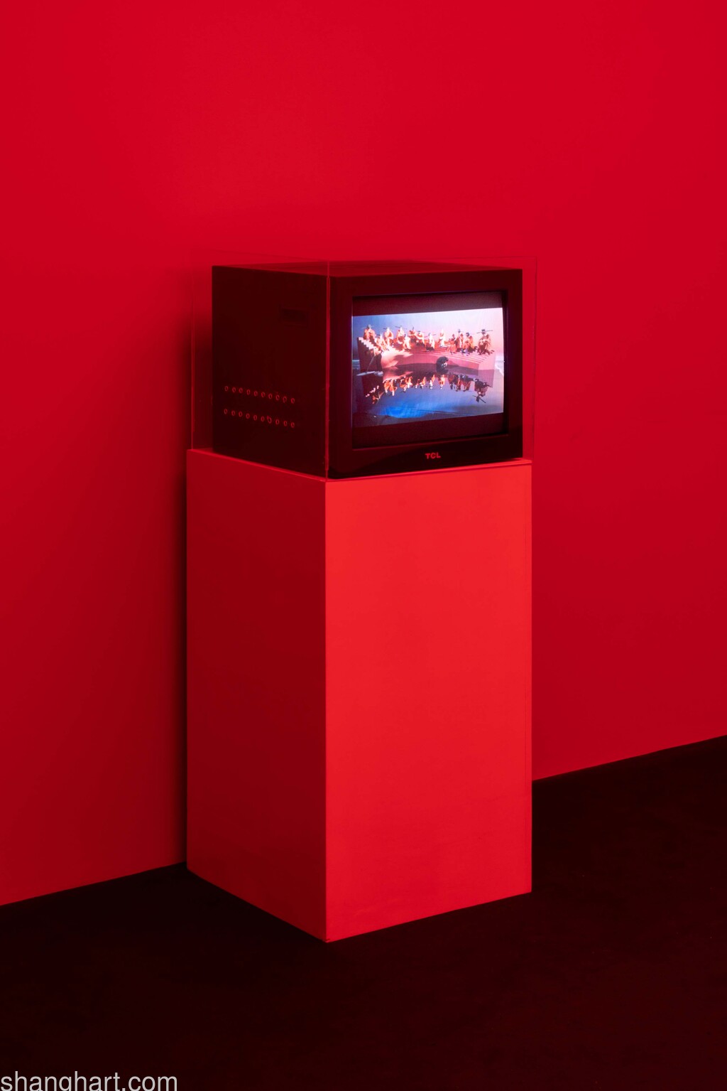 Yang-Fudong_Entropy_Faurschou-Foundation_001_Photo-by-David-Stjernholm