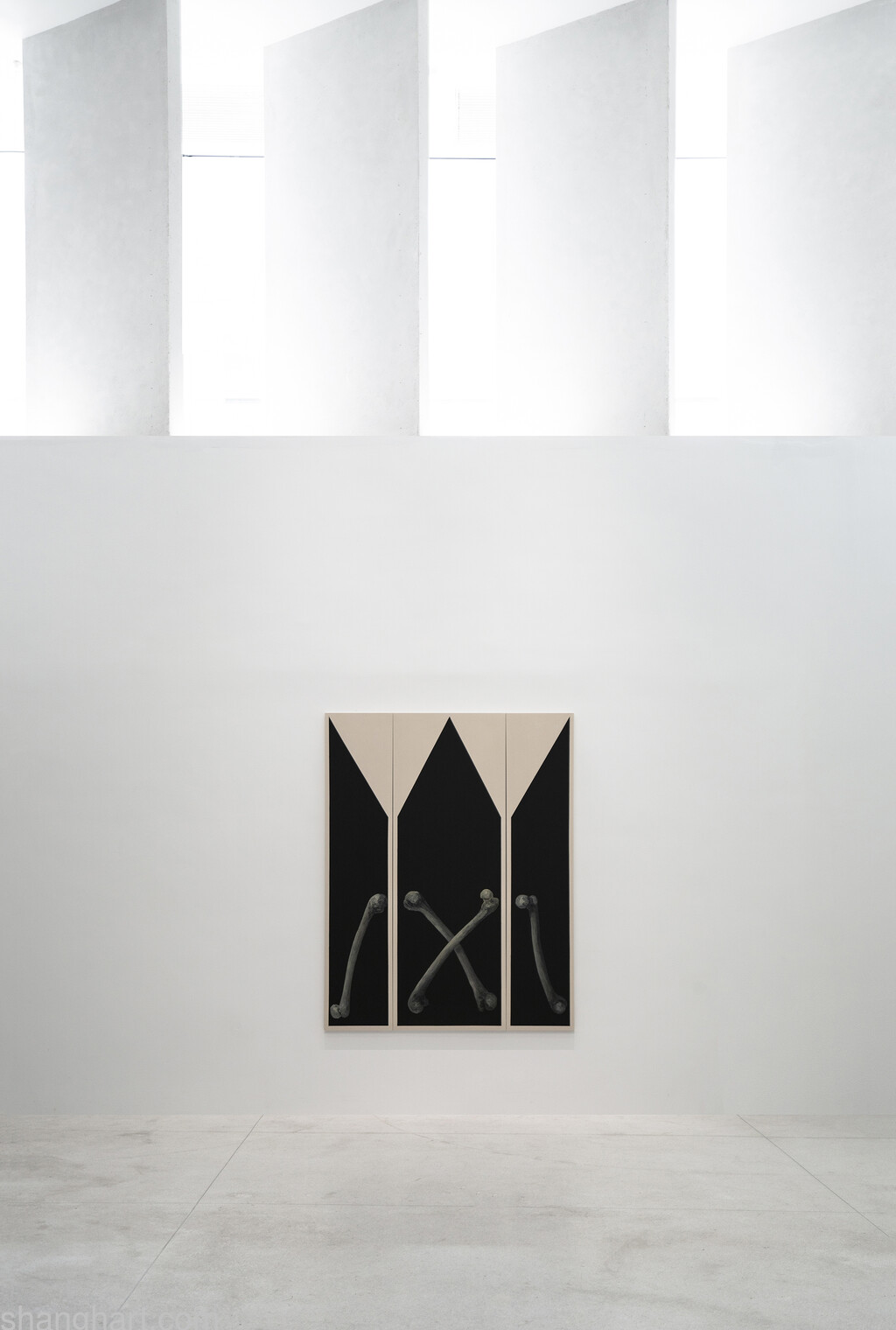Han Mengyun,  The Finality of Love 2023 oil and acrylic on canvas 45cm x 210cm x 2 parts 75cm x 210cm x 1 part