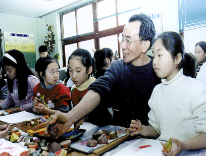 Tang Da Wu's Tapioca Friendship Project