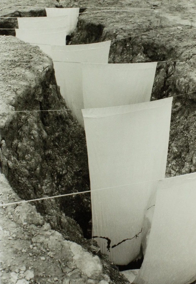 Gully Curtains at the original site