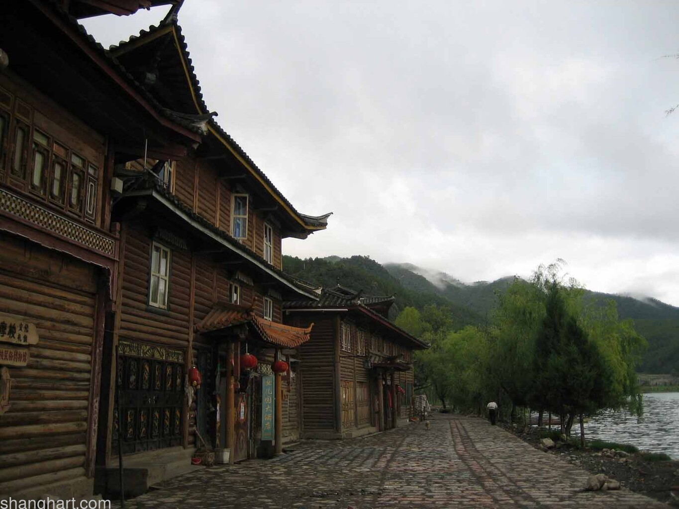 Mosuo construction 4