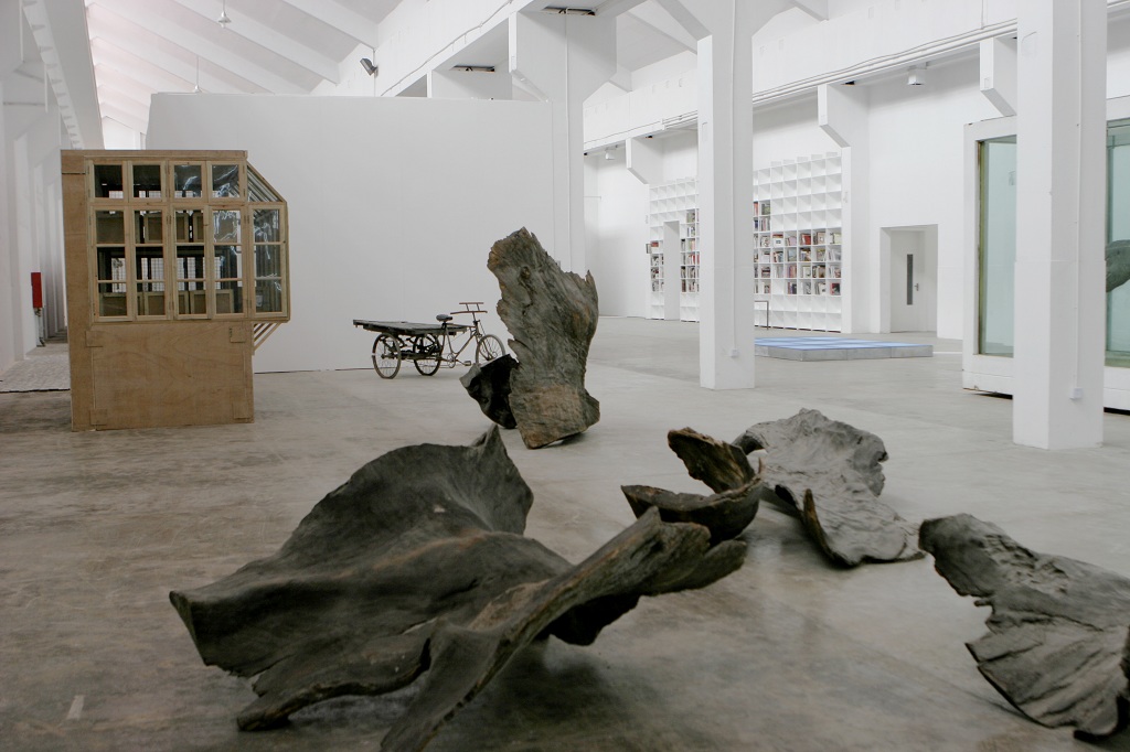 Shi Qing-Farm, Liang Shaoji-Broken Landscape series No.1