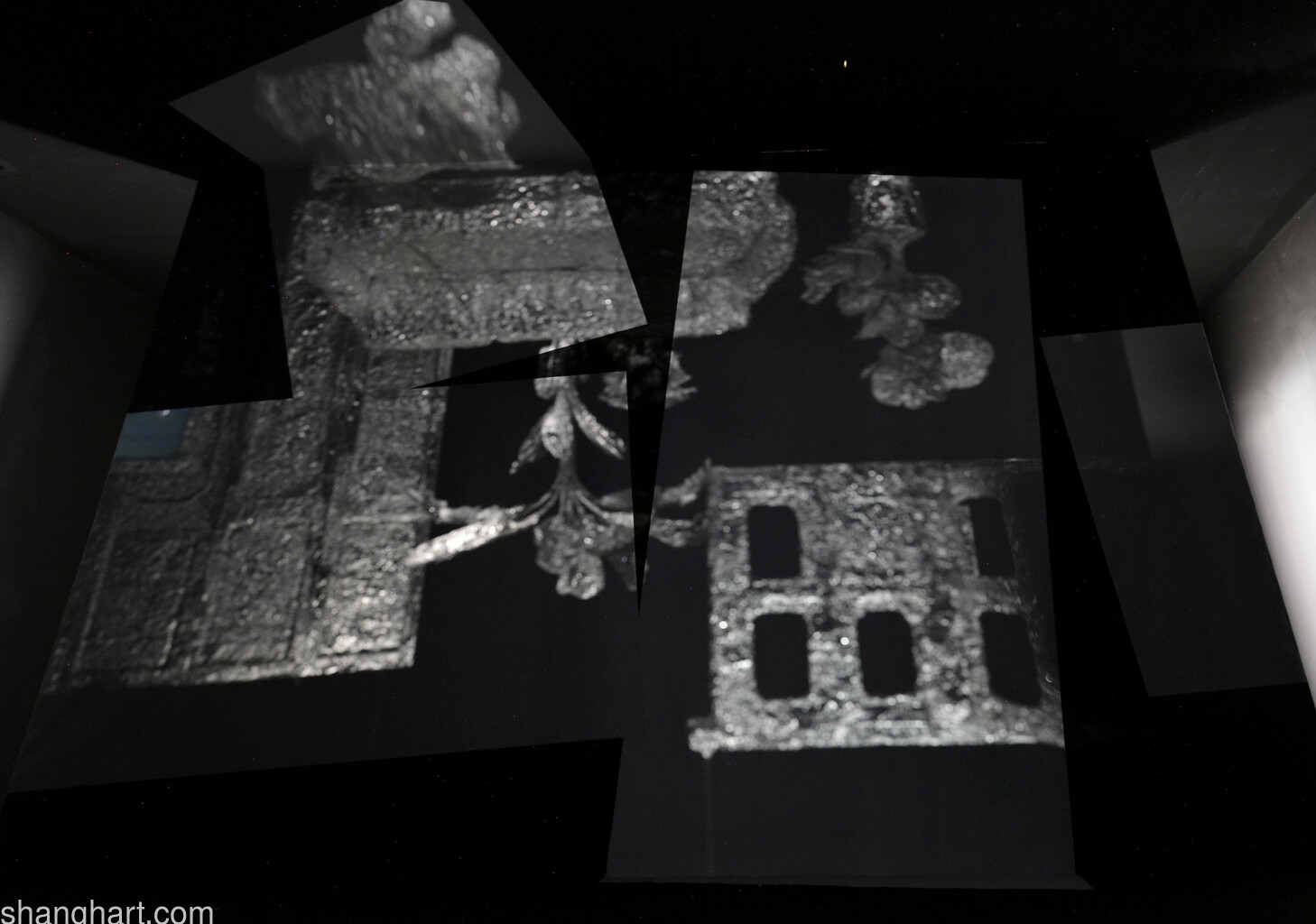 Internal view of Geng Jianyi's work