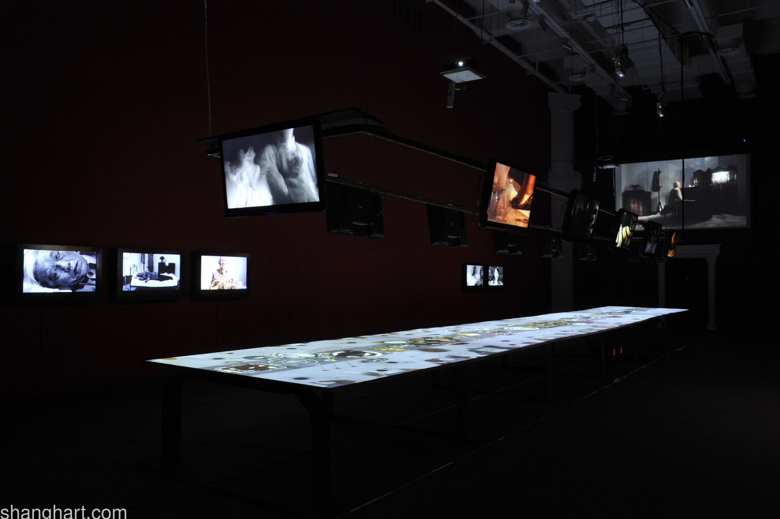 Installation View of Zengdai exhibition