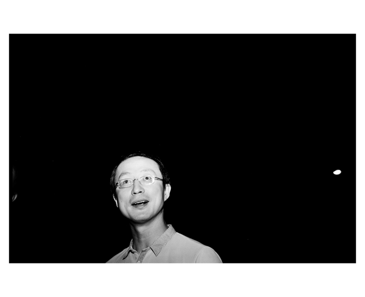 ST120BW09094_0002