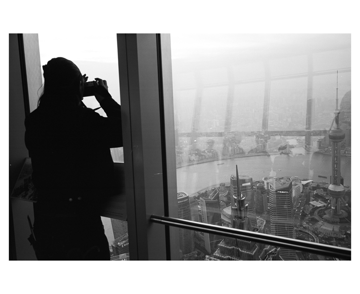 ST120BW11008_0004