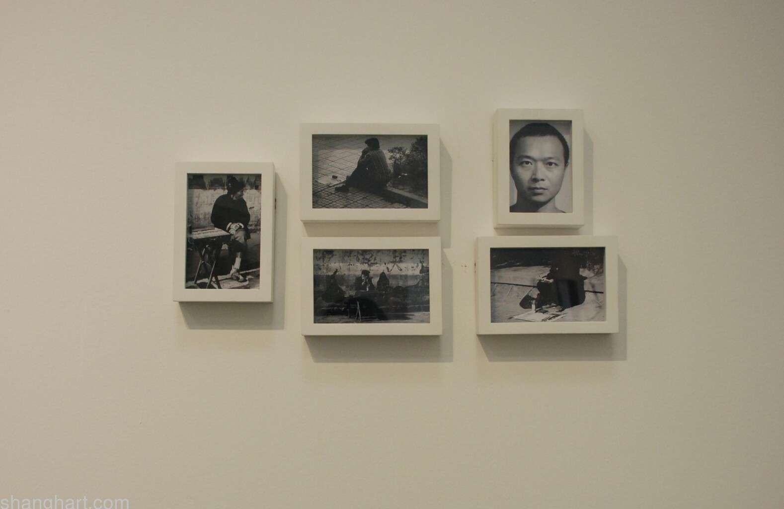 Exhibition Scene of GENG Jianyi This Person 1994 Copper, photo, File, Hand drawing file, Fortunetelling board Textual performance l performance code: GJY_7802