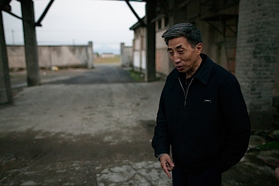 Artist LIANG Shaoji is highly interested in artwork creation and project in rural area, despite his rich experience on international stage.