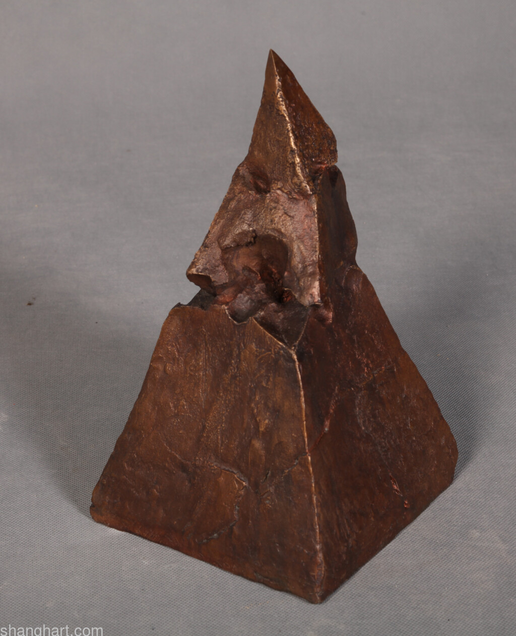 Psychotherapy of the Tenth Anniversary of Protrusion of Intervertebral Disc, bronze, 25*15.2*14.7cm