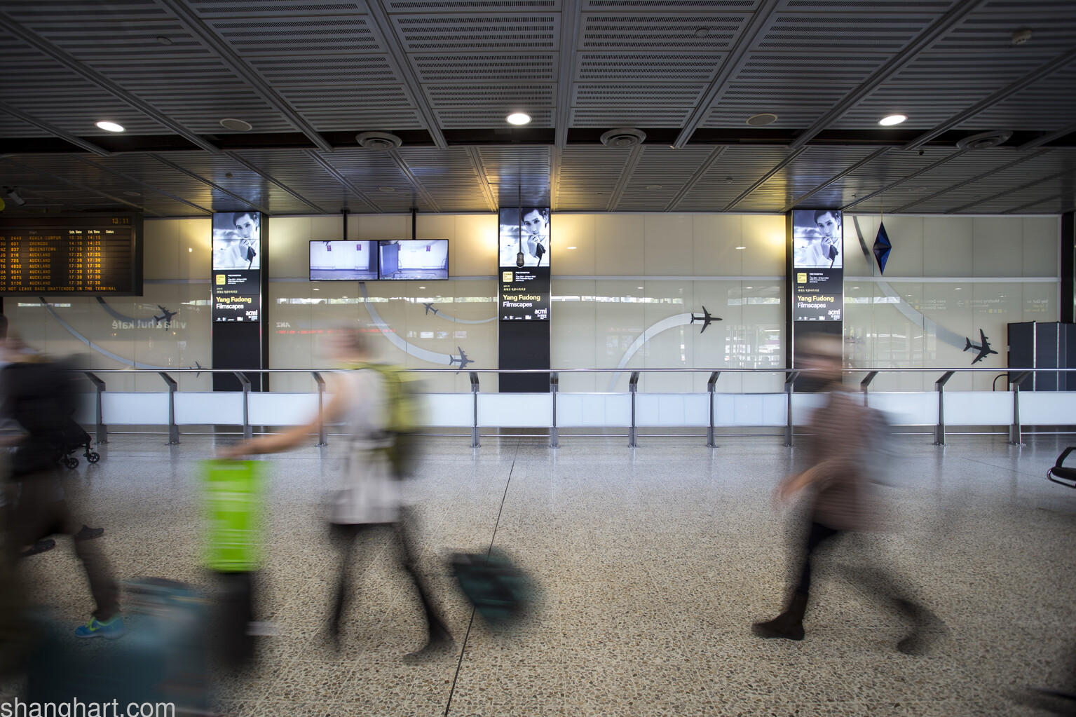 Melbourne Airport CUC Yang Fudong screens_Credit Mark Gambino