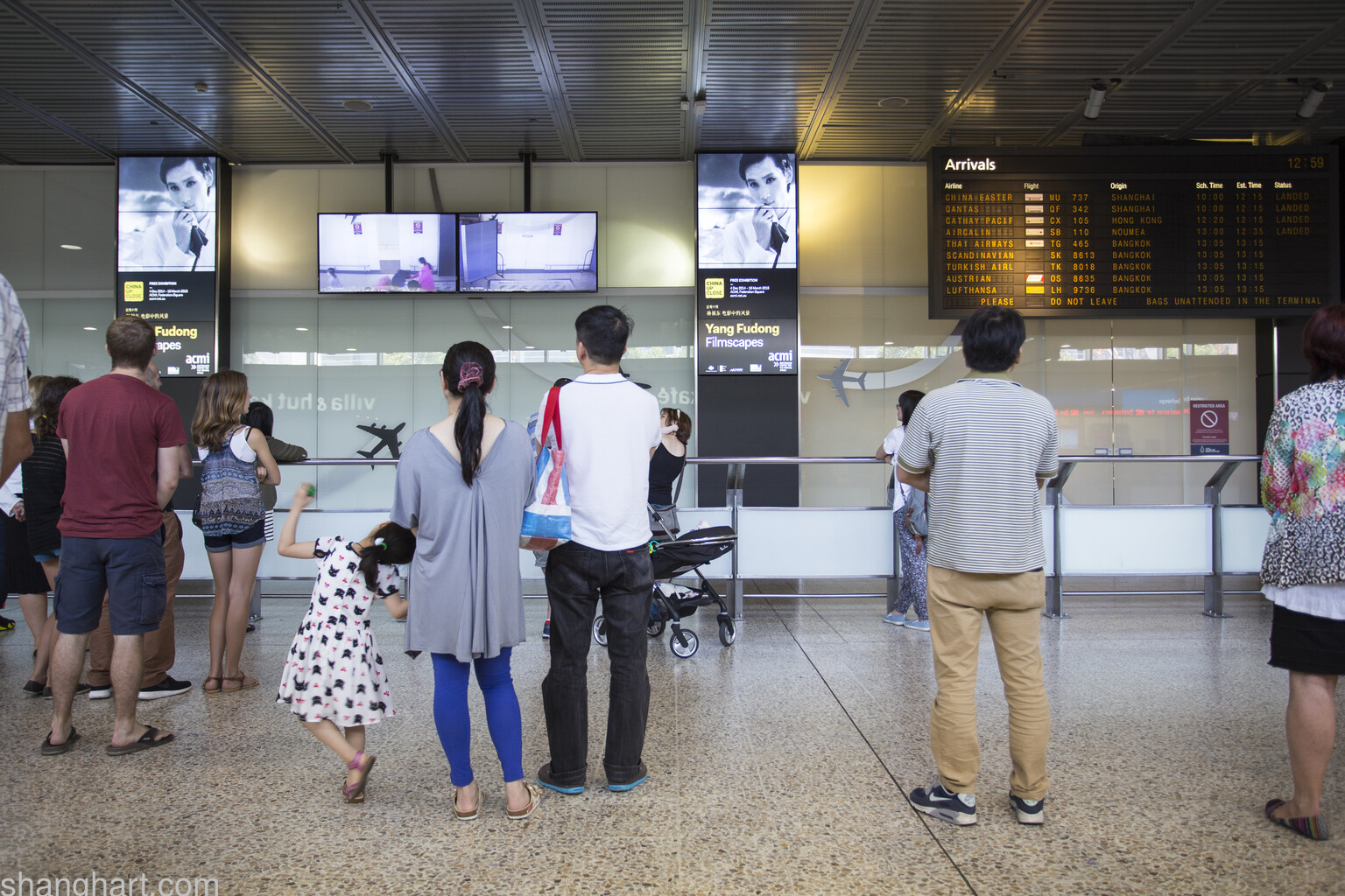 Melbourne Airport CUC Yang Fudong screens_Credit Mark Gambino