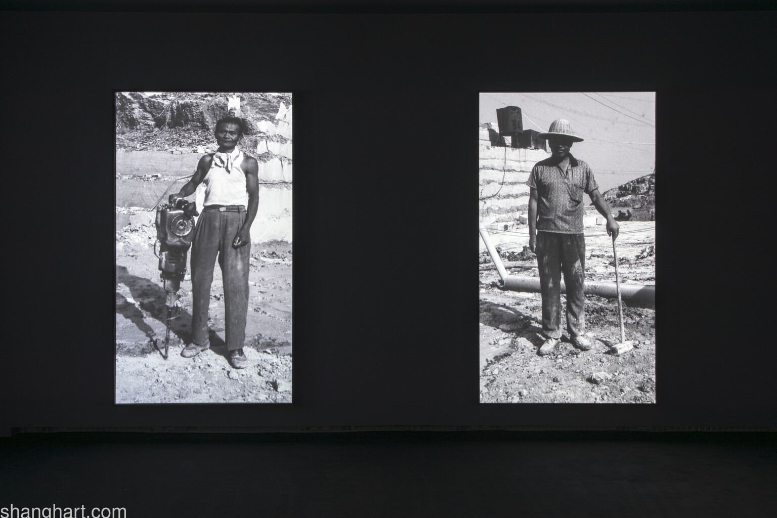 yang_fudong_bluekylin-ajournalofshandong2008, © Yang Fudong pour l'oeuvre de l'artiste. Photo Fondation Louis Vuitton / Martin Argyroglo