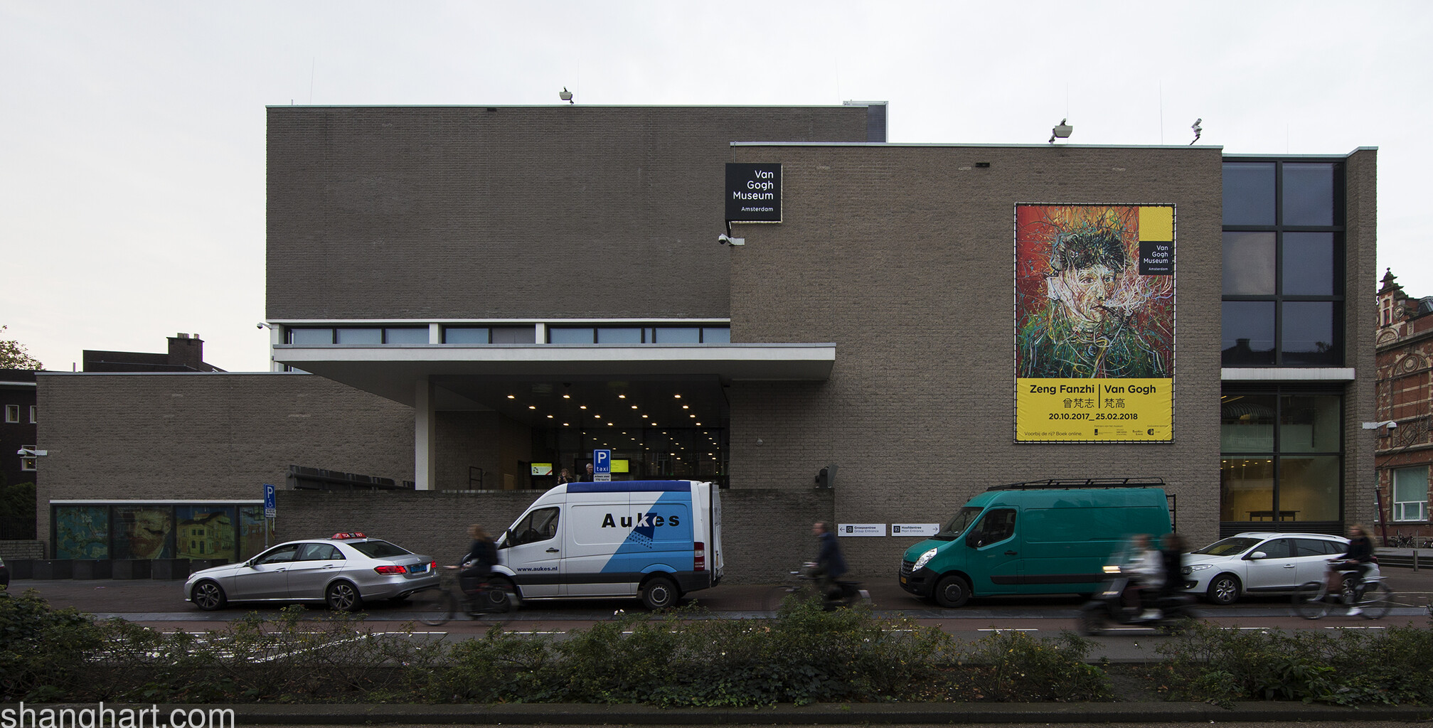 Outside view of the Van Gogh Museum ©Fanzhi Studio 2017